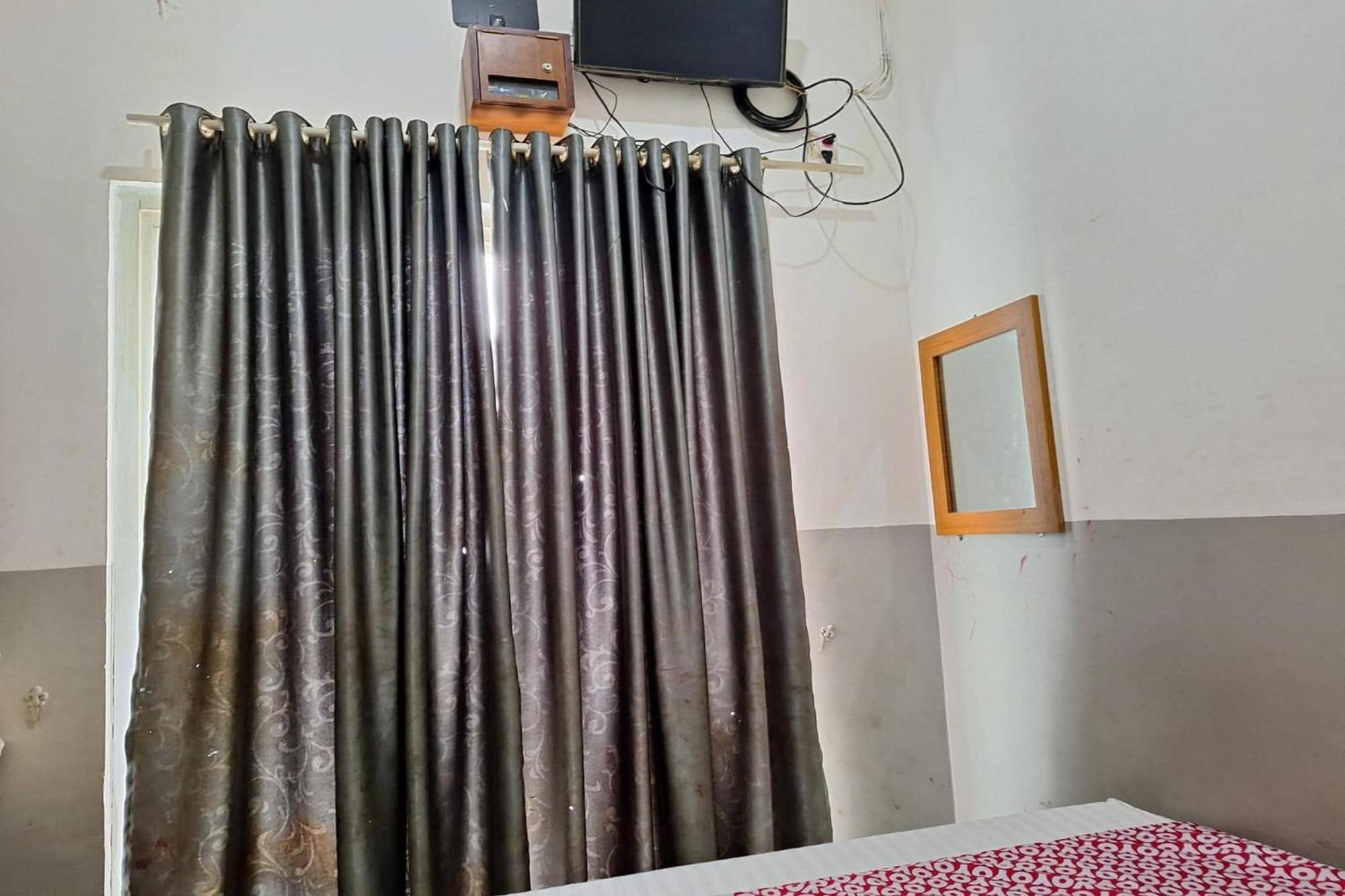 Oyo 93584 Rukotel South Tangerang 外观 照片