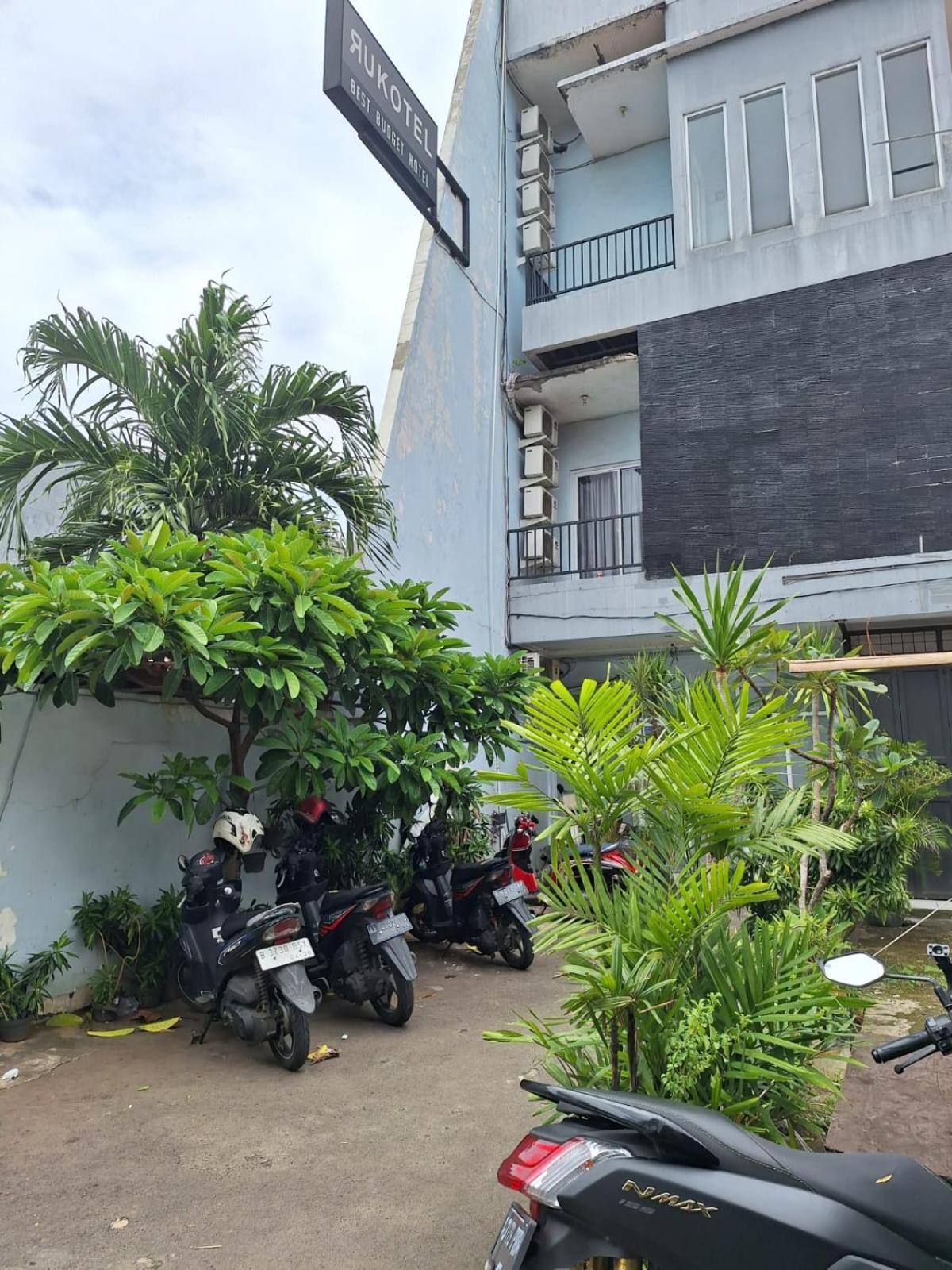 Oyo 93584 Rukotel South Tangerang 外观 照片