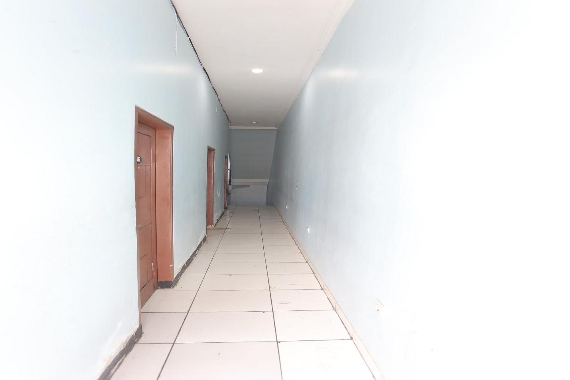 Oyo 93584 Rukotel South Tangerang 外观 照片